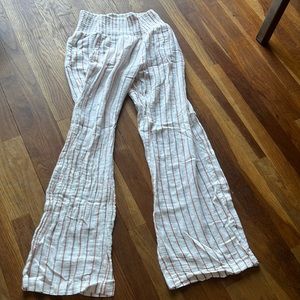 Brand: Billabong Size: says XL but fits like medium Color: White/Pink Red Strips